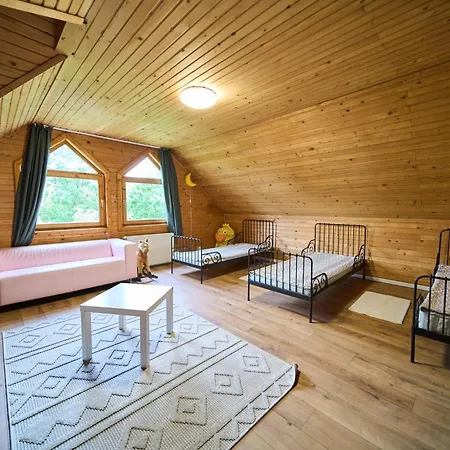 Cosy Forest House Semesterbostad *