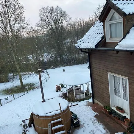 Semesterbostad Cosy Forest House