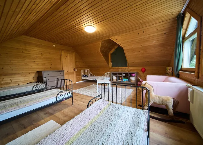 Cosy Forest House * Vértesacsa